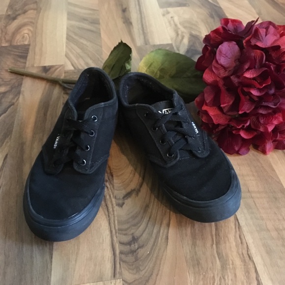 black vans womens size 4